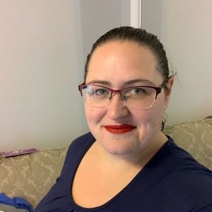 Meet your Posher, Maria